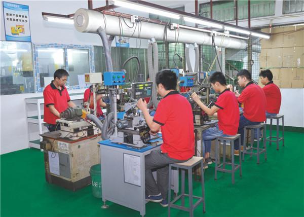 Forming and grinding workshop