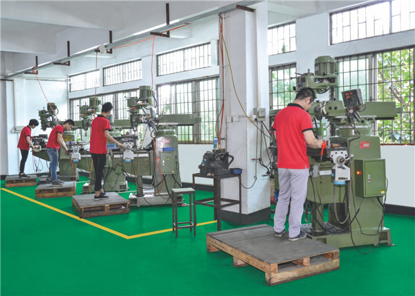 Milling machine shop